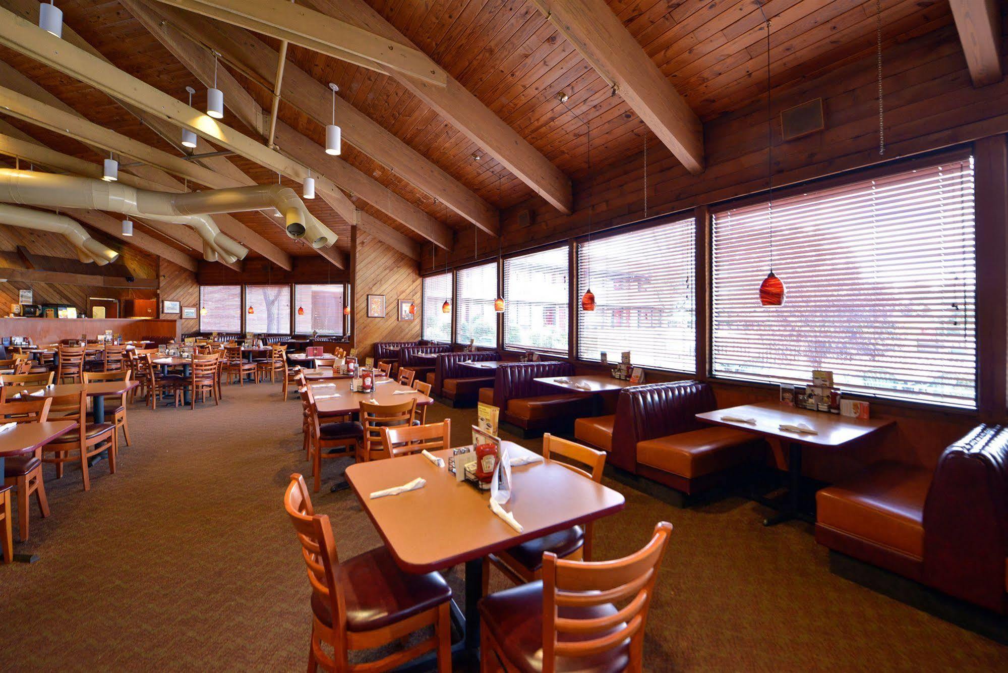 Days Inn By Wyndham Doswell \/ Kings Dominion Area Екстериор снимка