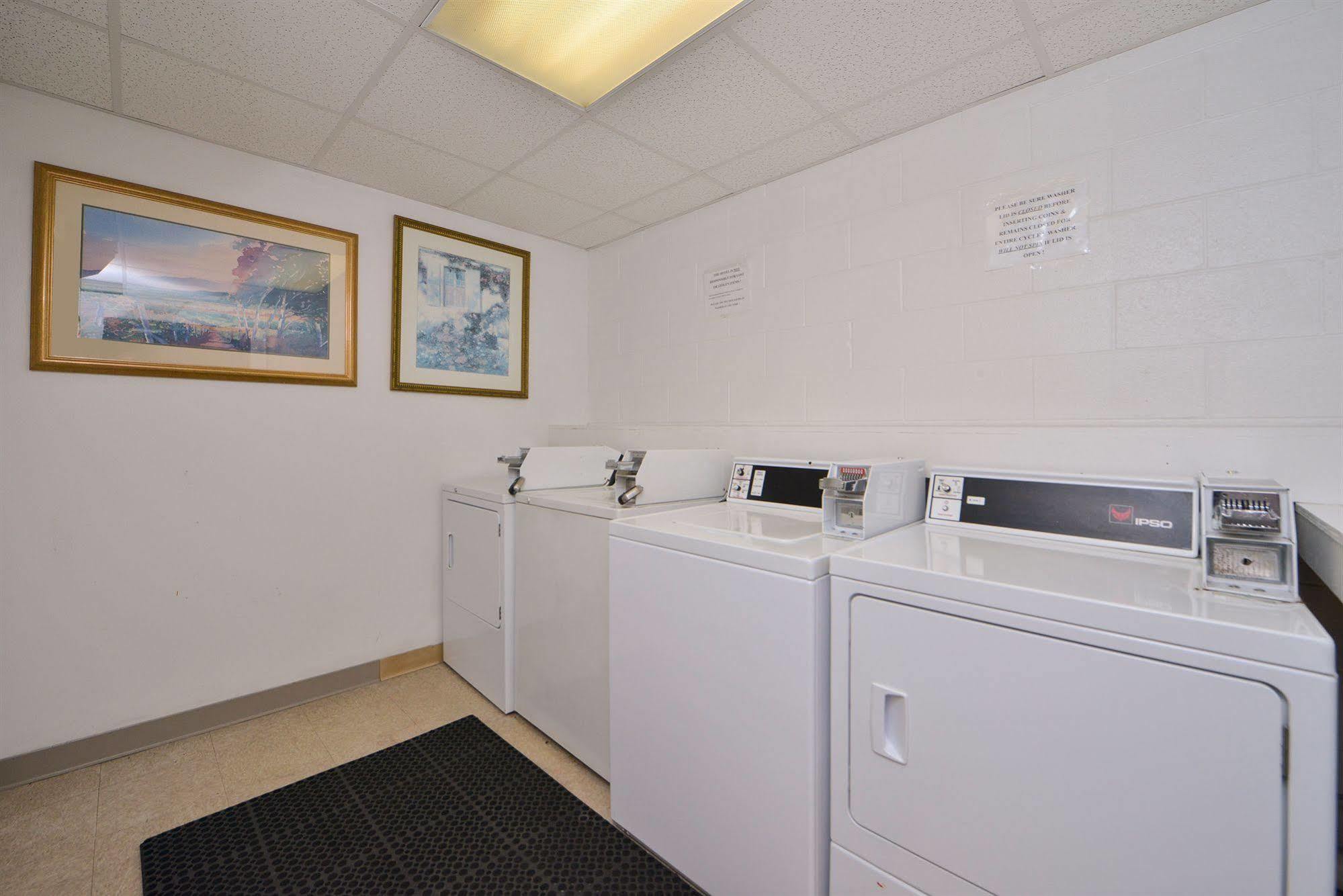 Days Inn By Wyndham Doswell \/ Kings Dominion Area Екстериор снимка