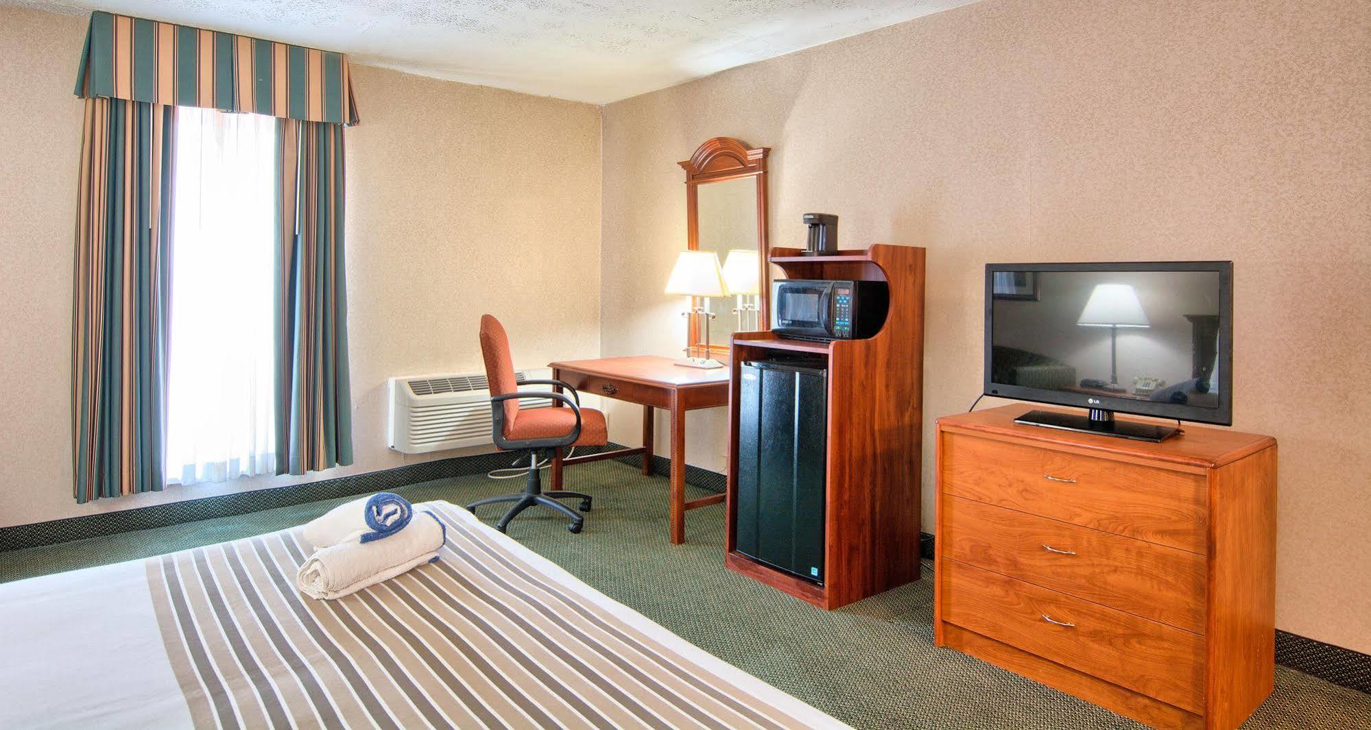 Days Inn By Wyndham Doswell \/ Kings Dominion Area Екстериор снимка